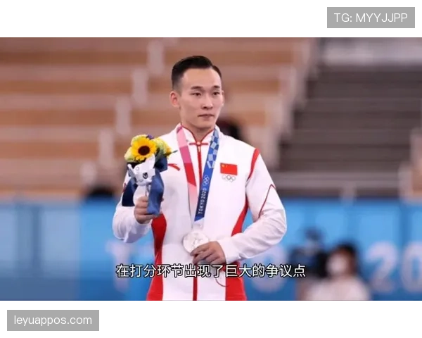 假如肖若腾上综艺，评论区先争论他每天训练几小时还是他拎的那个包